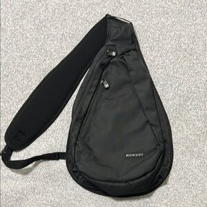 Sherpani Black Esprit Sling Bag